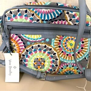 Vera Bradley NWT Sunny Medallion Trimmed Crossbody Bag Retired Quilted Purse